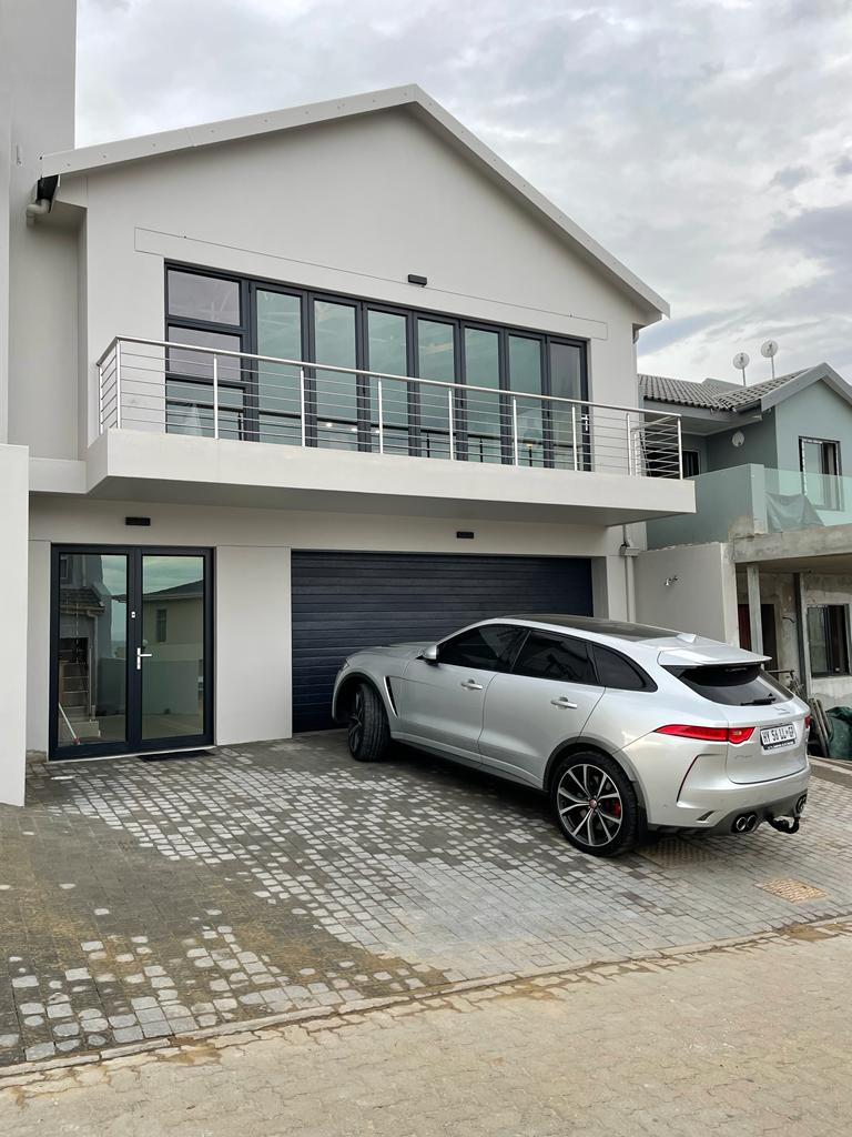 3 Bedroom Property for Sale in Pienaarstrand Western Cape